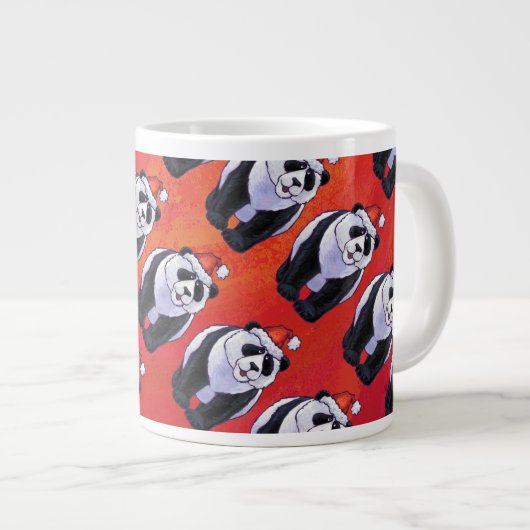 Panda Bear in Weihnachtsmannmütze auf Rot Jumbo-Tasse (Vorderseite Rechts)