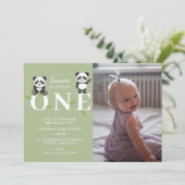 Panda Bear Kawaii Kids First One Birthday Photo Einladung (Stehend Vorderseite)