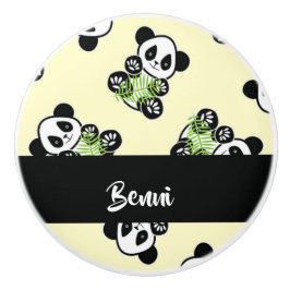 Panda bear with green bamboo leaves keramikknauf