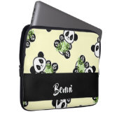 Panda bear with green bamboo leaves laptopschutzhülle (Vorne Rechts)