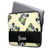 Panda bear with green bamboo leaves laptopschutzhülle (Vorderseite Links)