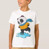 Panda bei Ice Skaten mit Ice Skate & Scarf T-Shirt (Vorderseite)