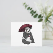 Panda bei Regen mit Regenschirm Postkarte (Stehend Vorderseite)