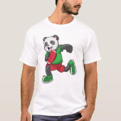 Panda beim Fußball mit Ausrüstung T-Shirt (Vorderseite)