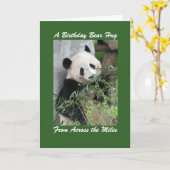 Panda Birthday Bear Umarmung über die Meilen Green Karte (Gelbe Blume)