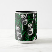 Panda cubs on dark green tasse (Zentrum)