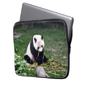 Panda, der Bambus isst Laptopschutzhülle (Vorderseite Links)