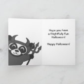 Panda im Teufel-Kostüm am Spuk Mais-Labyrinth Karte (Innenseite)