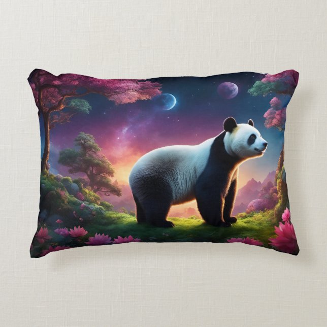 Panda in einem Fantasiegarten Dekokissen (Vorderseite)