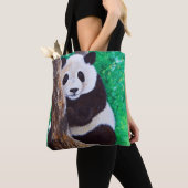Panda in einer Baummalerei Tasche (Von Nahem)