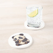 Panda isst einen Keks Getränkeuntersetzer (Seite)