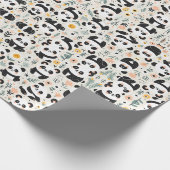 Panda Magic: Adorable Wrapping Paper Design Geschenkpapier (Ecke)
