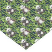 Panda mit BambusAquarell-Muster Tischdecke (Schrägansicht)