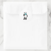 Panda mit Gesichtsmaske Runder Aufkleber (Tasche)