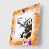 Panda mit orangefarbenen Blume Quadratische Wanduhr (Winkel)
