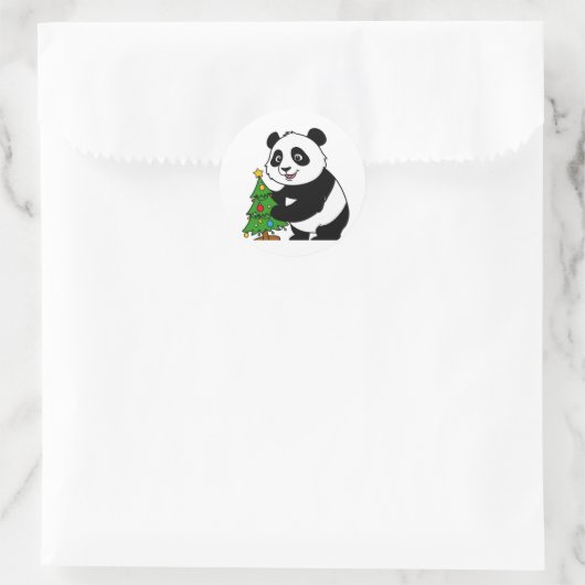 Panda mit Weihnachtsbaum Runder Aufkleber (Tasche)