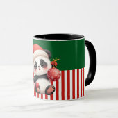 Panda mit Weihnachtsdekoration Tasse (VorderseiteRechts)