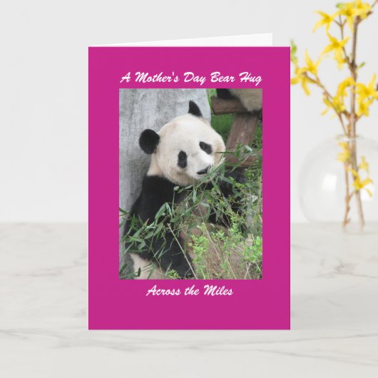 Panda Mother's Day Bär umarmt über die Meilen rosa Karte (Gelbe Blume)