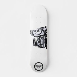 Panda-Patrouillenoffizier sperrt das Nickerchen vo Skateboard