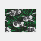 Panda-Sträucher auf dunkelgrüner Ebene Fleecedecke (Vorderseite (Horizontal))