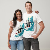 Panda surfen ein Wave T - Shirt - Fun surfen Panda (Unisex)