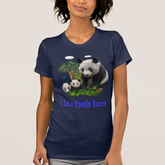 Panda trägt T - Shirt (Vorderseite)