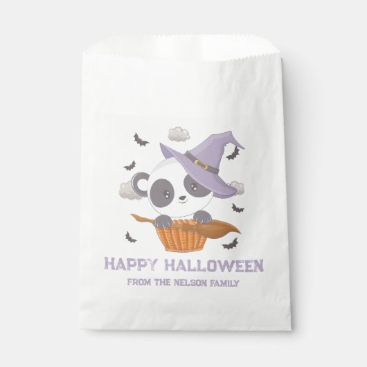 Panda Witch Hat Broom Happy Halloween Geschenktütchen (Vorderseite)