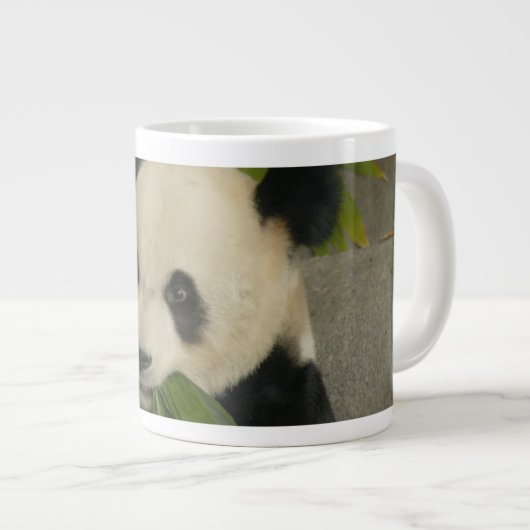 PandaM014 Jumbo-Tasse (Vorderseite Rechts)