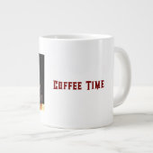 Panda's Coffee Break Jumbo-Tasse (Vorderseite Rechts)