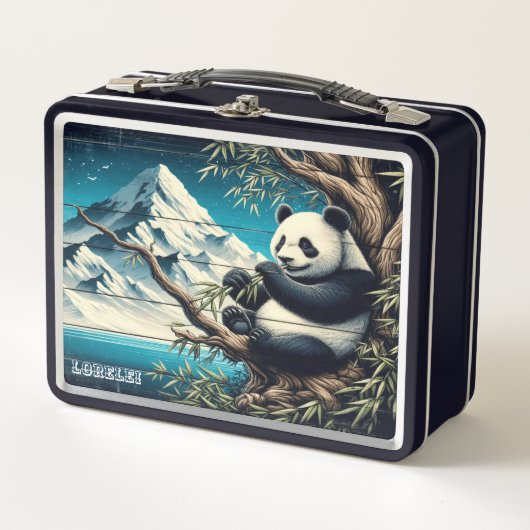 Panda's Forest Hideaway: Bambus Delight Metall Brotdose (Vorderseite)