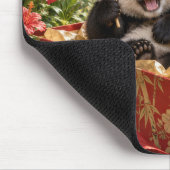 Pandas in Geschenkbox Mousepad (Ecke)