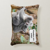 Pandas oder Koala - die niedlicher sind? Dekokissen (Vorderseite(Vertikal))