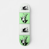 Pandas Schachbrett - grün Skateboard (Vorne)