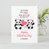 Pandemic Funny Valentine's Day Panda Feiertagskarte (Stehend Vorderseite)