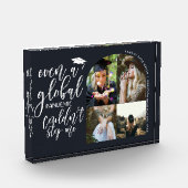 Pandemic Graduate Moderner Abschluss 4 Foto (Links)