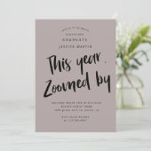 Pandemie Abschluss Foto Party Einladung (Stehend Vorderseite)