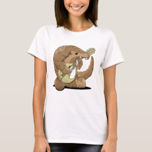 Pangolin bei Mandoline T-Shirt