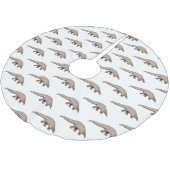 Pangolin-Cartoon Polyester Weihnachtsbaumdecke (Schrägansicht)