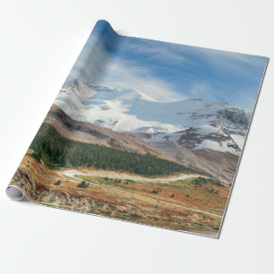 Panorama des Columbia Icefield mit schneebedecktem Geschenkpapier