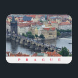Panorama-Magnet der Prager Karlsbrücke Magnet<br><div class="desc">Ein wunderschöner Panoramablick auf die Karlsbrücke in Prag in der Tschechischen Republik,  gedruckt auf einem Souvenir-Kühlschrankmagnet.</div>