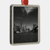 Panorama-Schwarz-weiß Brooklyn Silbernes Ornament (Rechts)