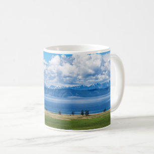 Panorama Vista von Mongolischen See und Berge Kaffeetasse