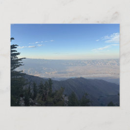 Panorama vom Bergaussichtspunkt mit Vordergrundbäu Postkarte