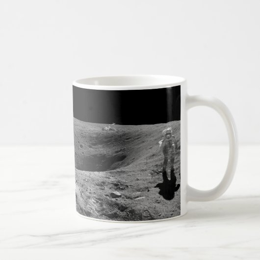 Panorama von Astronauten Apollo 16 auf dem Mond Kaffeetasse (Rechts)