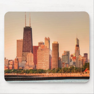 Panorama von Chicago-Skylinen am Sonnenaufgang Mousepad
