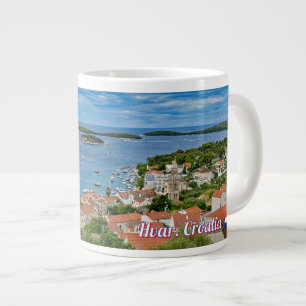 Panorama von Hvar in Kroatien Jumbo-Tasse