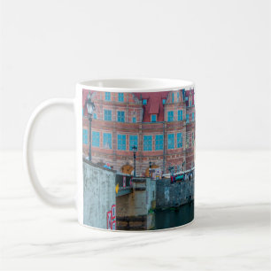 Panorama von typisch bunten dekorativen mittelalte kaffeetasse