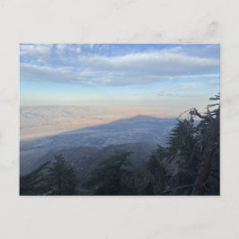 Panoramablick auf das Bergtal Postkarte