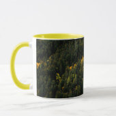 "Panoramablick auf Kiefernwald im Herbst Becher Tasse (Links)
