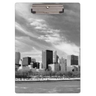 Panoramablick von Chicago-Skylinen im Winter Klemmbrett